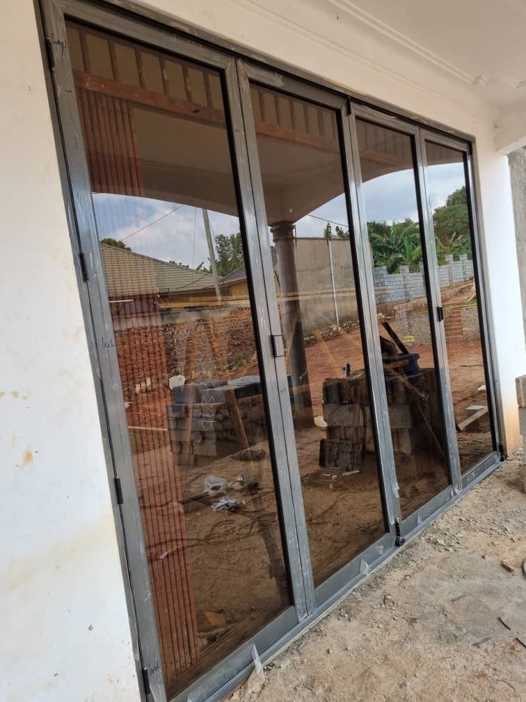 Aluminum doors and windows